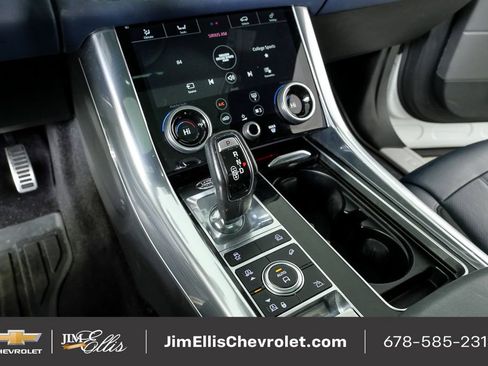 Used 2020 Land Rover Range Rover Sport HSE Dynamic image 18