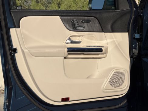 Certified 2022 Mercedes-Benz GLA 250 4MATIC image 16