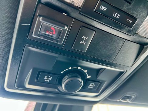 Used 2020 Toyota Tacoma TRD Off-Road image 24