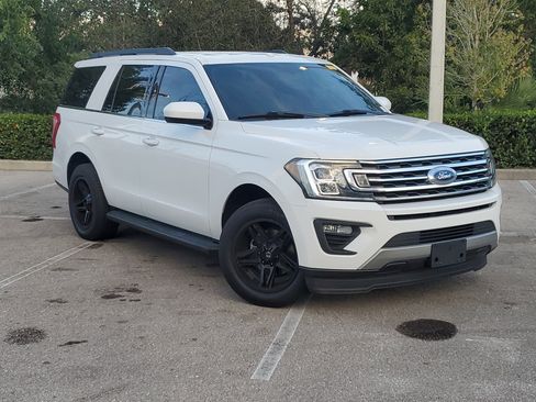 Used 2019 Ford Expedition XLT image 33