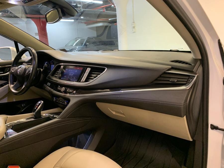 Used 2020 Buick Enclave Premium w/ Sun and Sites Package AWD/4WD image 22