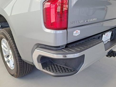 Used 2023 Chevrolet Silverado 1500 LT AWD/4WD image 30