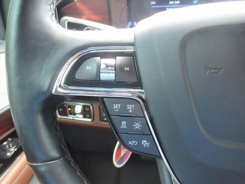Used 2024 Lincoln Navigator L Reserve AWD/4WD image 24