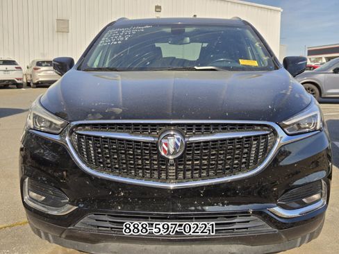 Used 2018 Buick Enclave Essence image 12