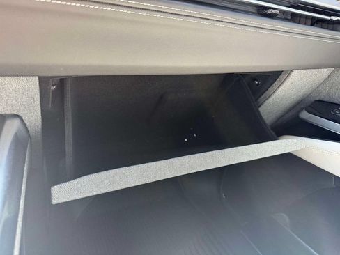 Used 2025 Cadillac Escalade Sport Platinum w/ LPO, Floor Liner Package AWD/4WD image 33