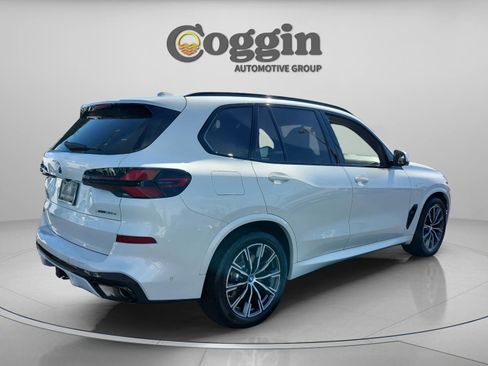 Certified 2024 BMW X5 xDrive50e w/ M Sport Package image 6