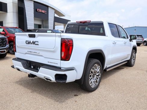 New 2026 GMC Sierra 1500 Denali Ultimate w/ LPO, Black Badging Package AWD/4WD image 3
