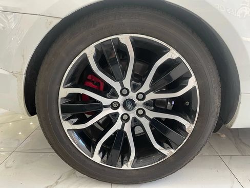 Used 2019 Land Rover Range Rover Sport Supercharged AWD/4WD image 29