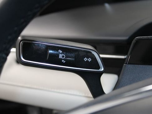 Used 2024 Lincoln Nautilus Reserve image 38