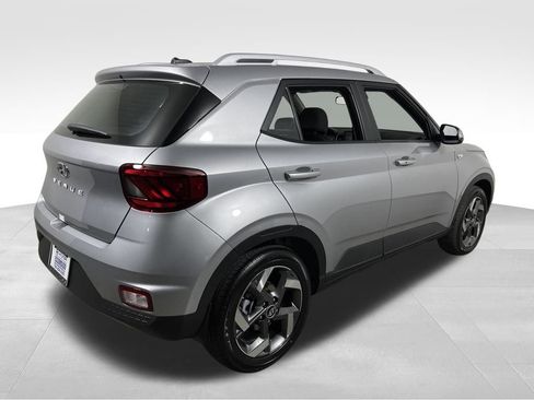 New 2026 Hyundai Venue SEL image 5