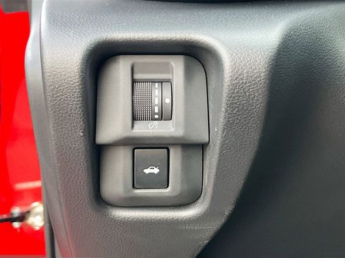 Used 2025 Toyota GR86 Premium w/ Performance Package image 10