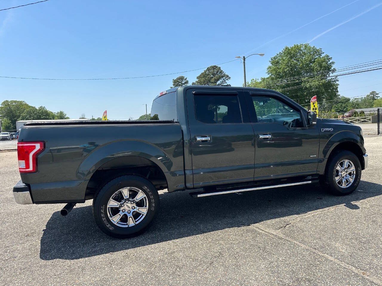 Used 2015 Ford F150 XLT w/ Equipment Group 301A Mid AWD/4WD image 13