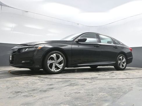 Used 2018 Honda Accord EX-L image 32