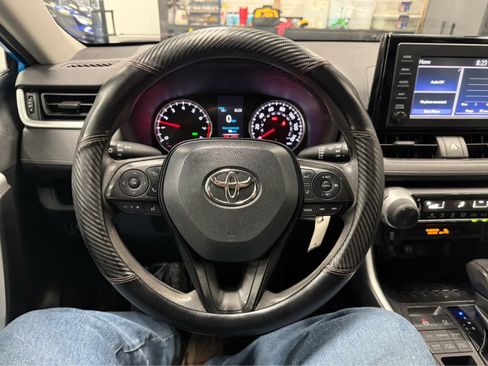 Used 2019 Toyota RAV4 LE w/ All Weather Liner Package AWD/4WD image 11