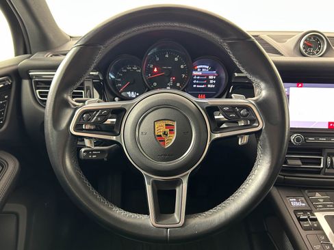 Used 2021 Porsche Macan AWD/4WD image 17