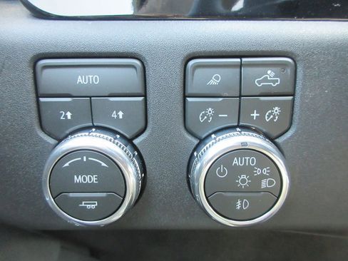 New 2026 GMC Sierra 1500 Elevation w/ Elevation Premium Package image 18