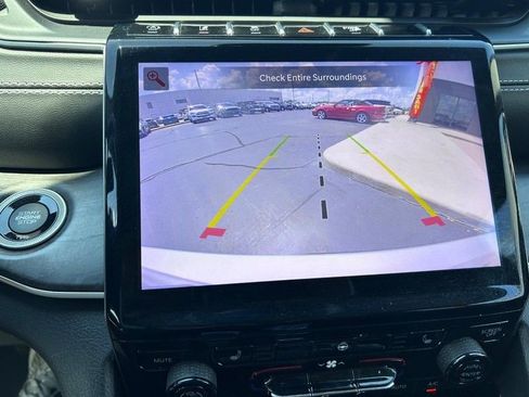 Used 2022 Jeep Grand Cherokee L Limited image 25