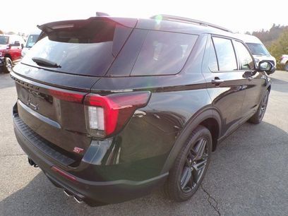 New 2026 Ford Explorer ST w/ Sun And Sound Package