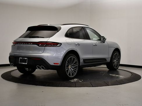 Certified 2026 Porsche Macan AWD/4WD image 7