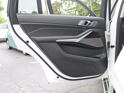 Used 2019 BMW X7 xDrive50i AWD/4WD image 42