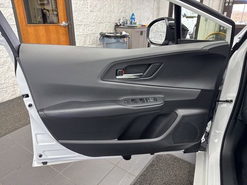 Certified 2024 Toyota Prius XLE image 34