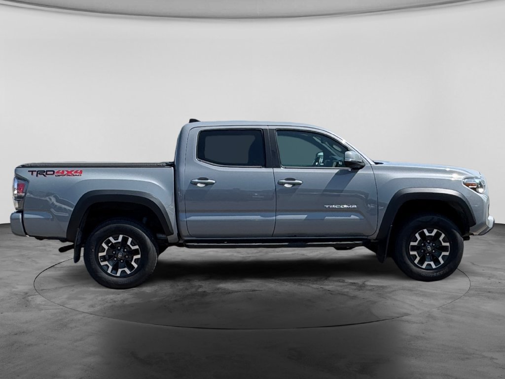 Used 2021 Toyota Tacoma TRD Sport AWD/4WD image 11