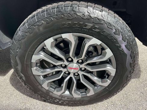 Certified 2023 GMC Canyon Denali AWD/4WD image 11