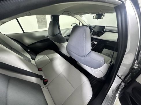 Used 2020 Toyota Corolla LE image 13