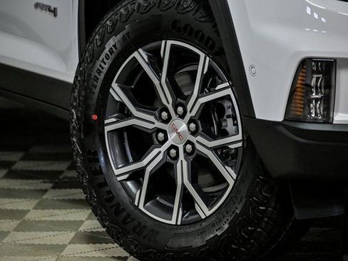 New 2026 GMC Acadia AT4 w/ Super Cruise Package image 3