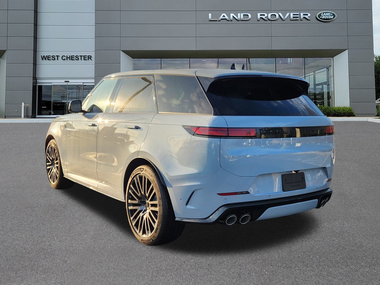 New 2026 Land Rover Range Rover Sport SV AWD/4WD image 3