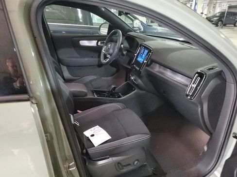 Used 2023 Volvo C40 P8 Recharge Plus AWD/4WD image 21