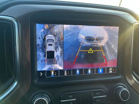 Used 2020 Chevrolet Silverado 1500 High Country image 3