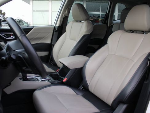 Used 2023 Subaru Forester Limited image 10