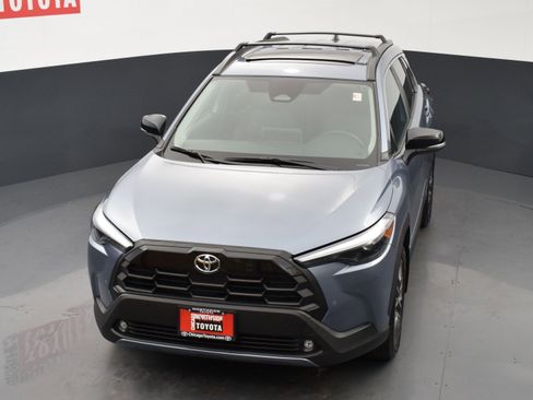 Used 2026 Toyota Corolla Cross XLE w/ Convenience Package FWD image 27