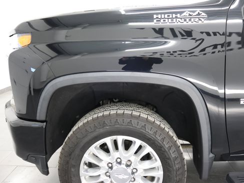 Used 2021 Chevrolet Silverado 2500 High Country w/ Z71 Off-Road Package image 40