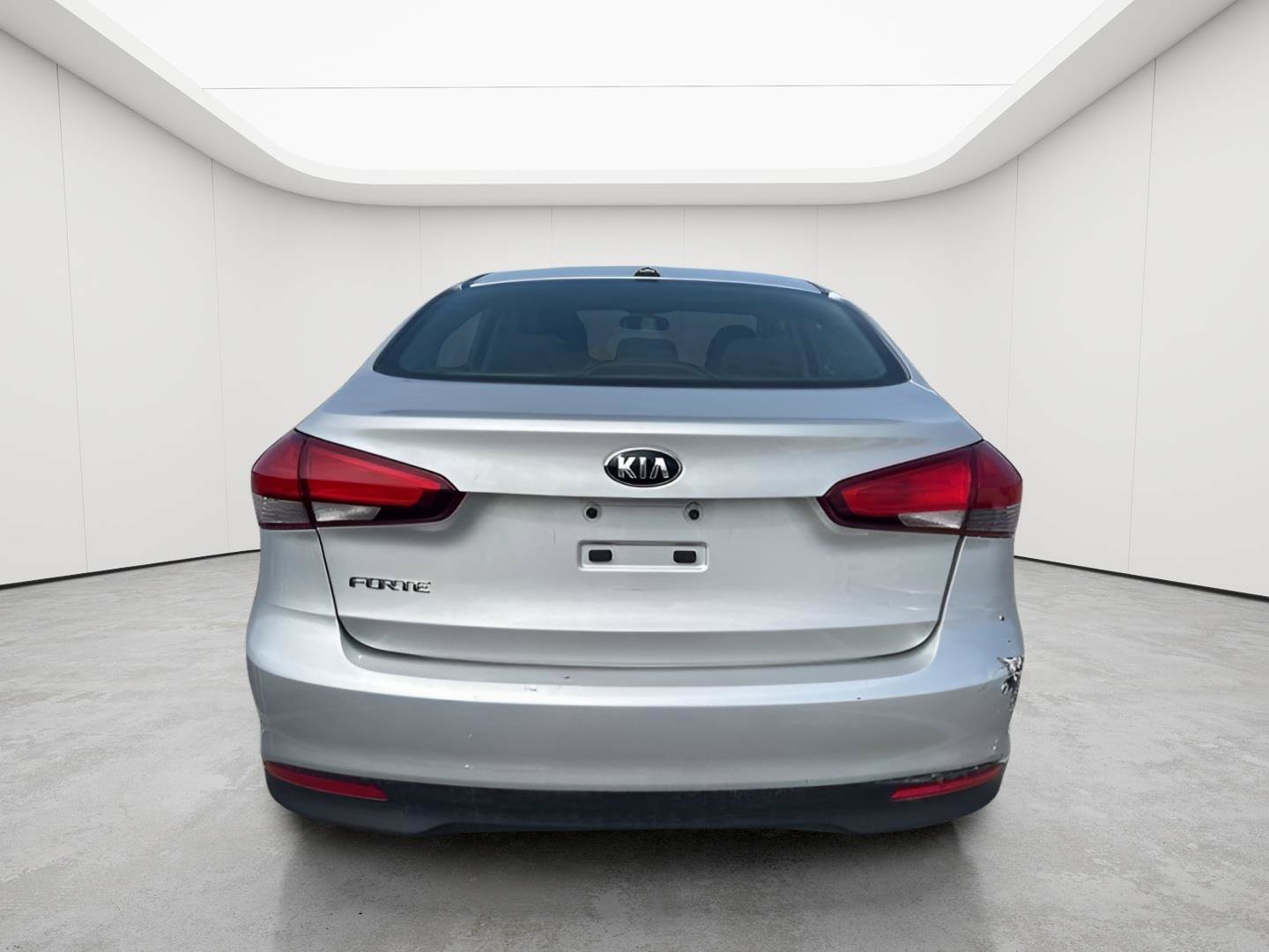 Used 2018 Kia Forte LX FWD image 4