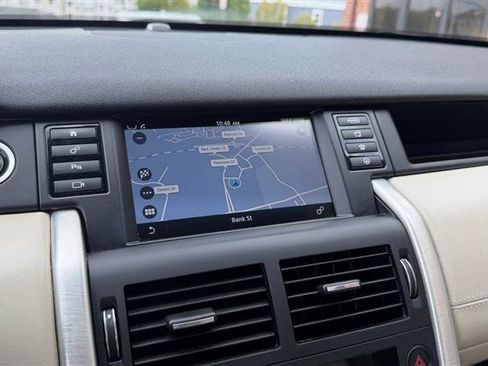 Used 2016 Land Rover Discovery Sport HSE Luxury AWD/4WD image 36
