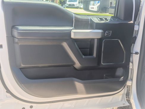 Used 2021 Ford F250 Lariat w/ Chrome Package AWD/4WD image 8