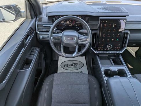 Used 2026 GMC Acadia Elevation FWD image 21
