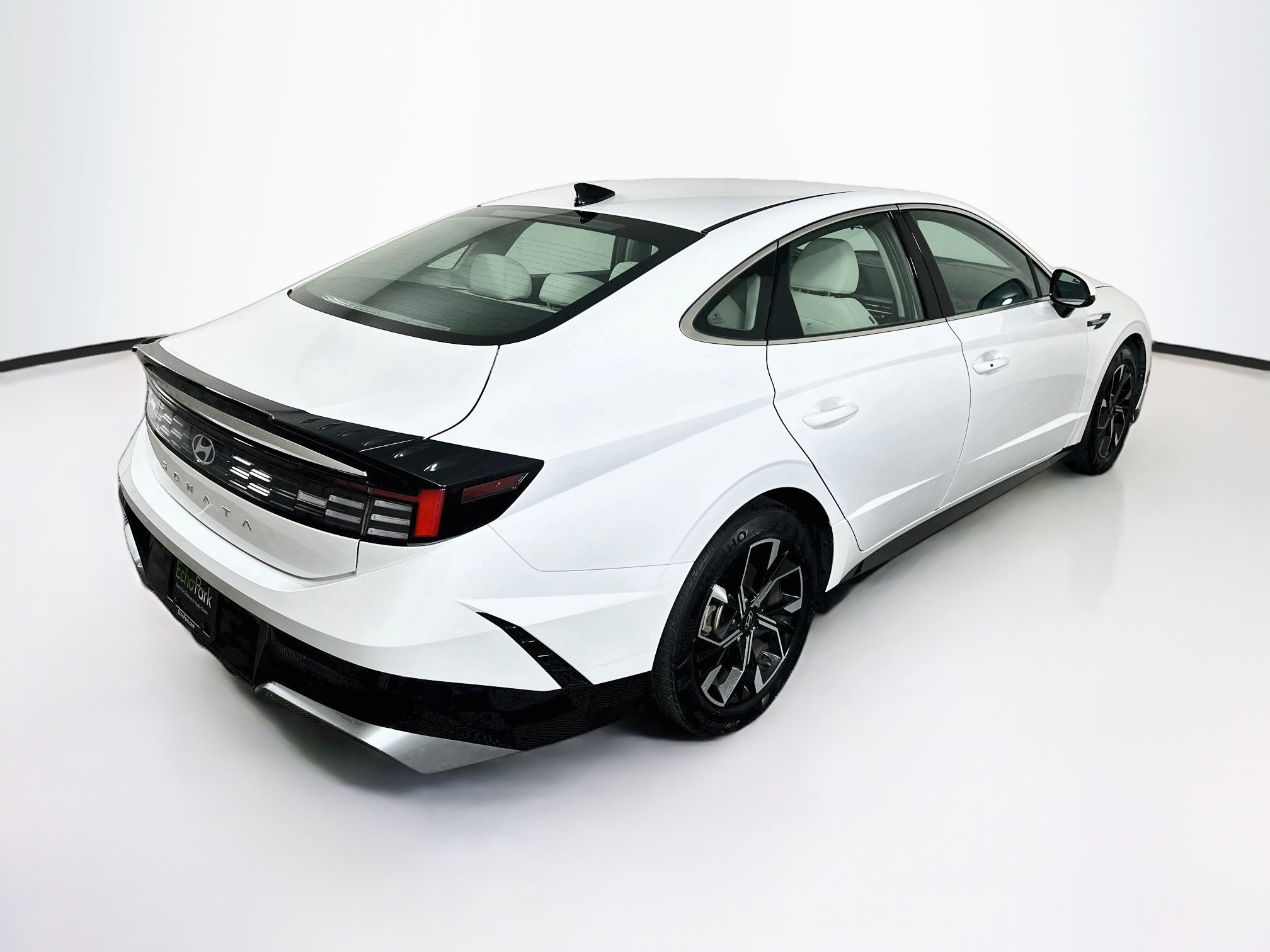 Used 2025 Hyundai Sonata SEL FWD image 9