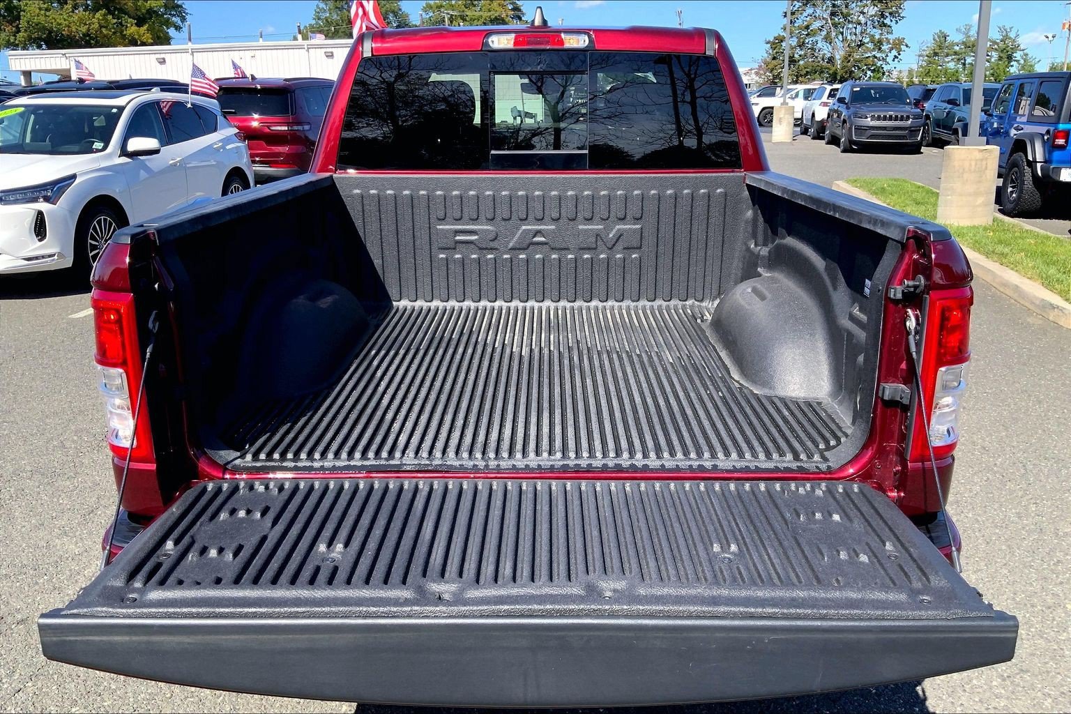 Used 2024 RAM 1500 Big Horn AWD/4WD image 30