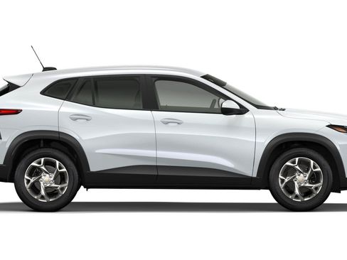 New 2026 Chevrolet Trax LS w/ LS Convenience Package FWD image 35