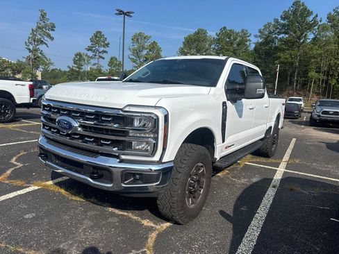 Used 2024 Ford F250 Lariat w/ Tremor Off-Road Package AWD/4WD image 1