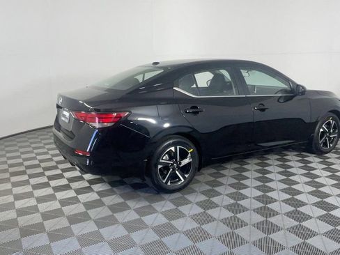 New 2025 Nissan Sentra SV image 4