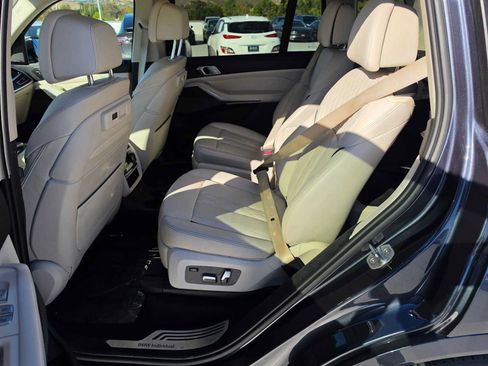 Used 2020 BMW X7 xDrive40i w/ Premium Package AWD/4WD image 18