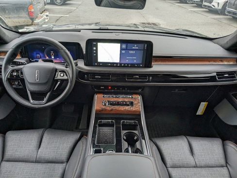 New 2025 Lincoln Aviator Black Label image 16