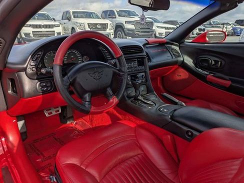 Used 2000 Chevrolet Corvette Convertible w/ Memory Pkg RWD image 16