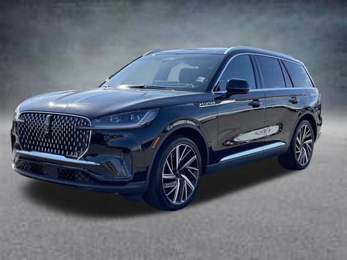 Used 2025 Lincoln Aviator Reserve w/ Equipment Group 201A AWD/4WD image 29