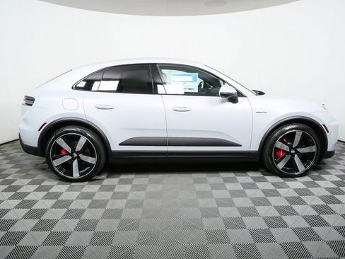 New 2026 Porsche Macan 4S Electric image 28