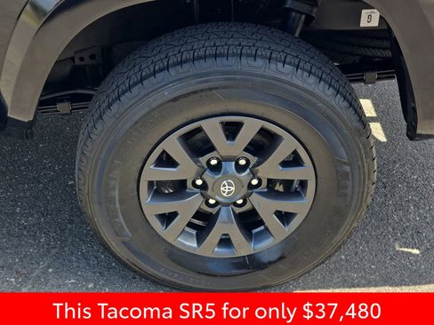 Used 2023 Toyota Tacoma SR5 image 40